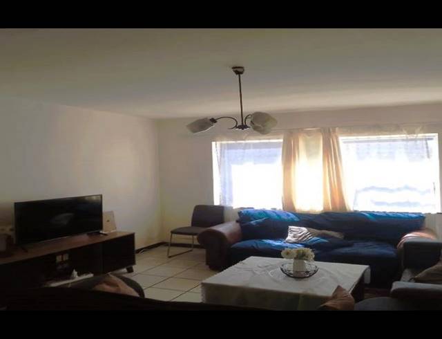 2 BEDROOM APARTMENT FOR SALE IN SYDENHAM